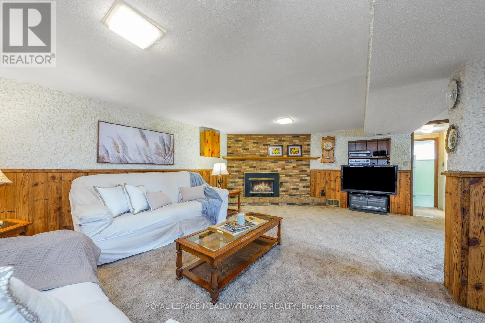 74 RIVER DRIVE