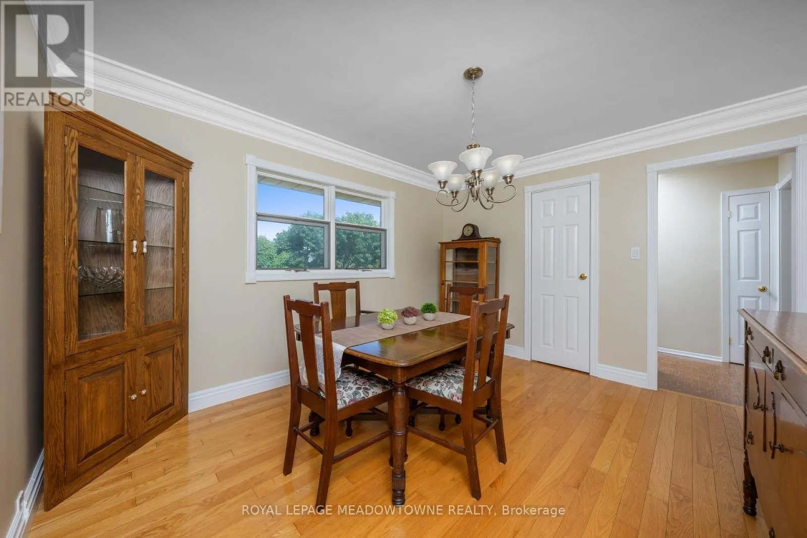74 RIVER DRIVE