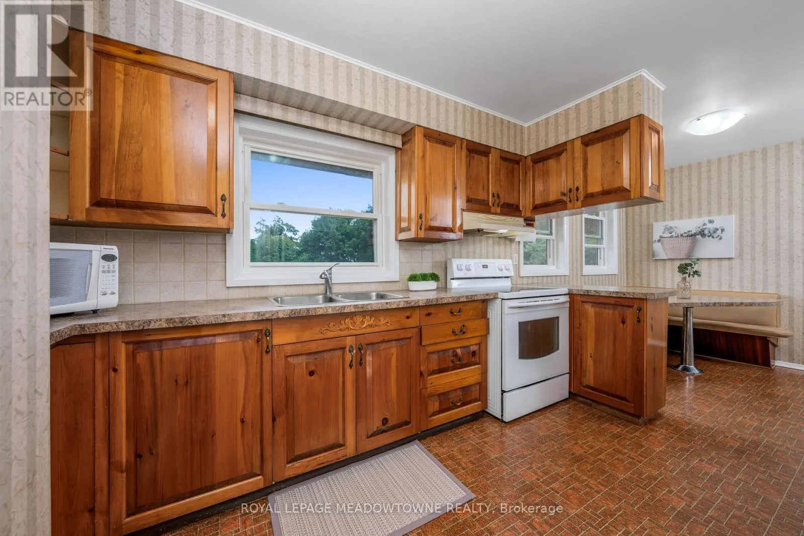 74 RIVER DRIVE