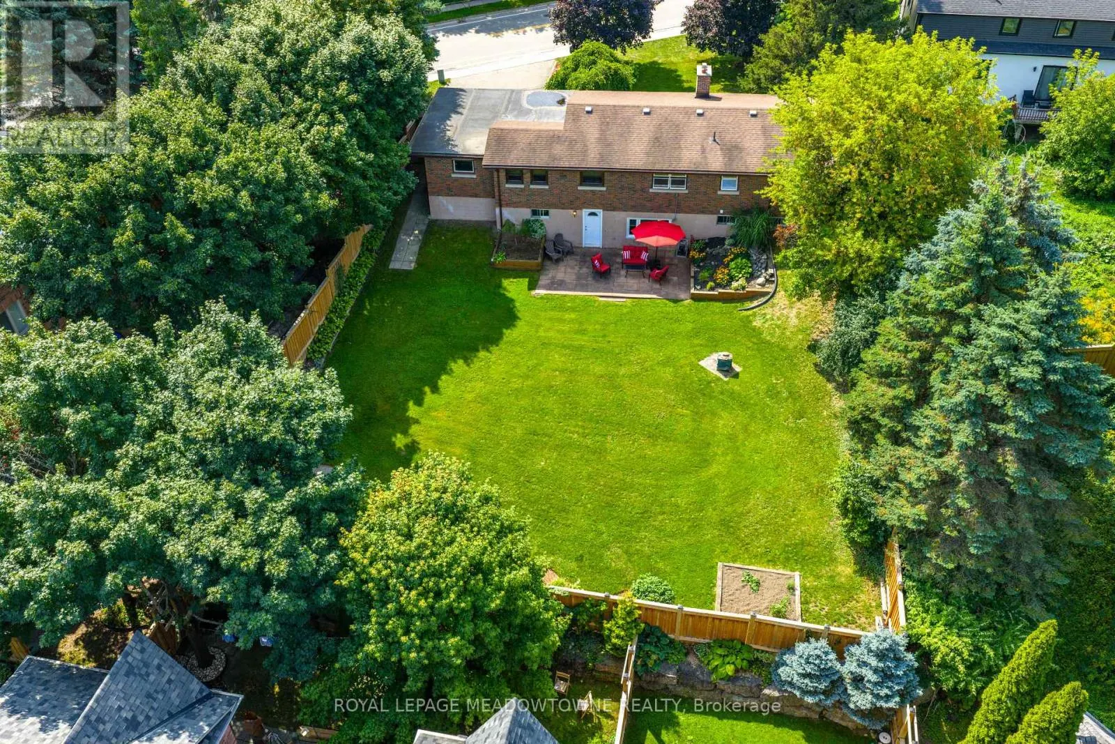 74 RIVER DRIVE