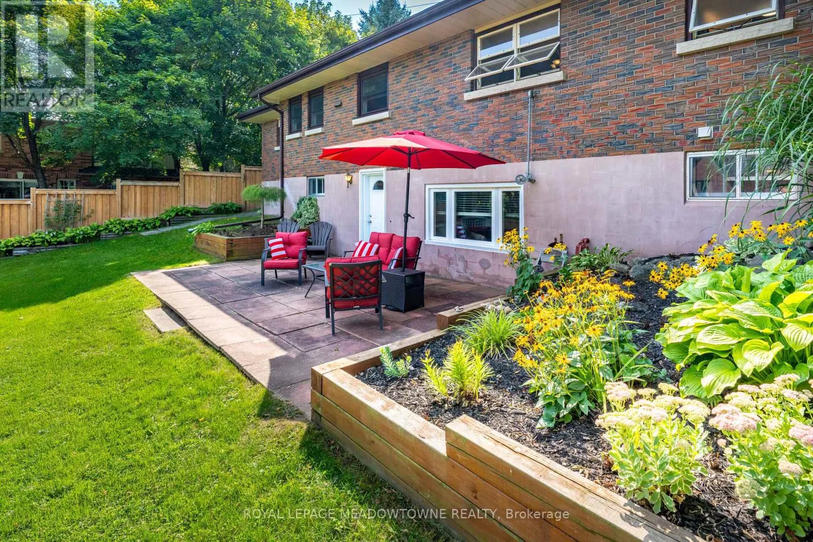 74 RIVER DRIVE