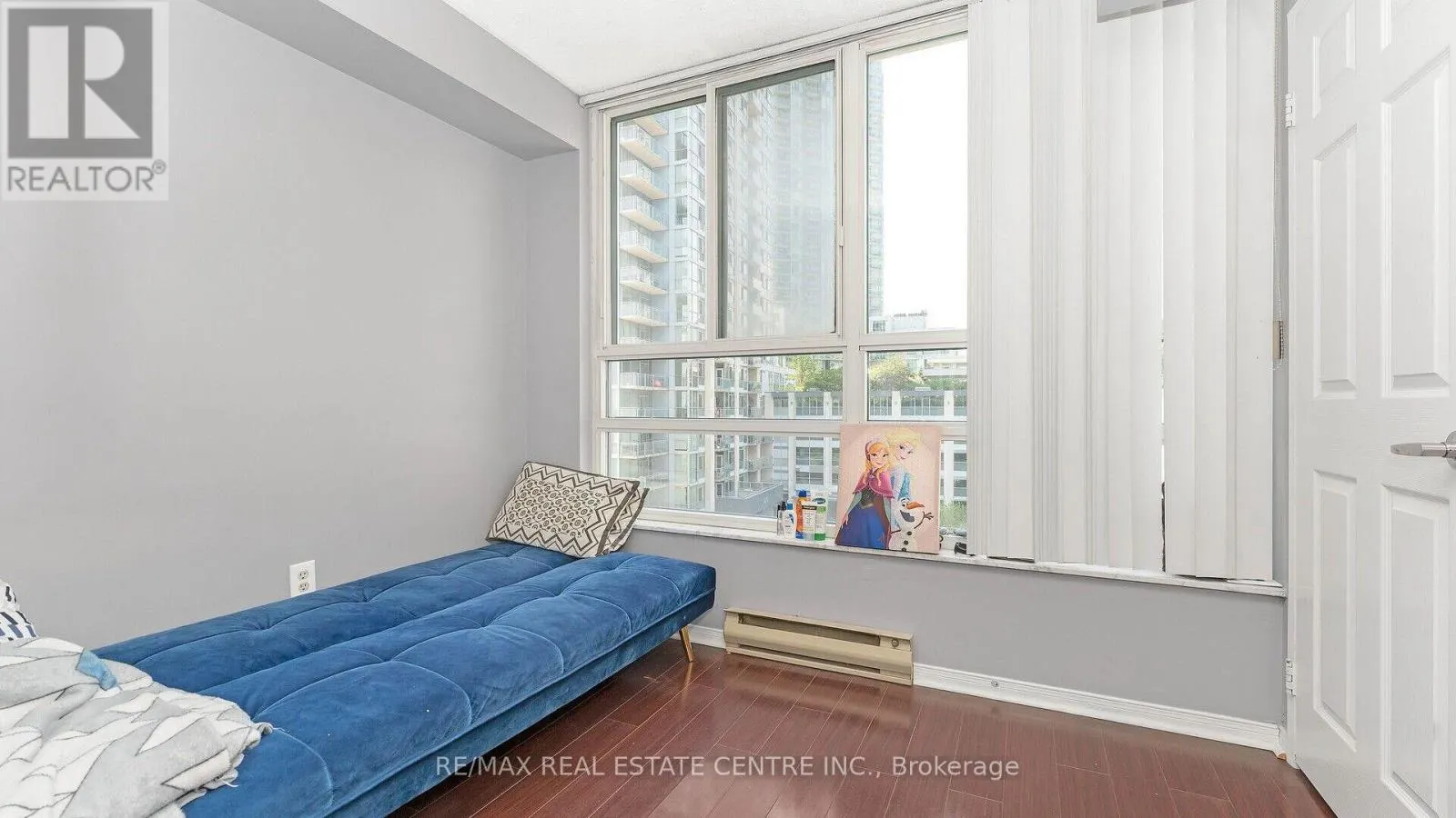 612 - 250 WEBB DRIVE