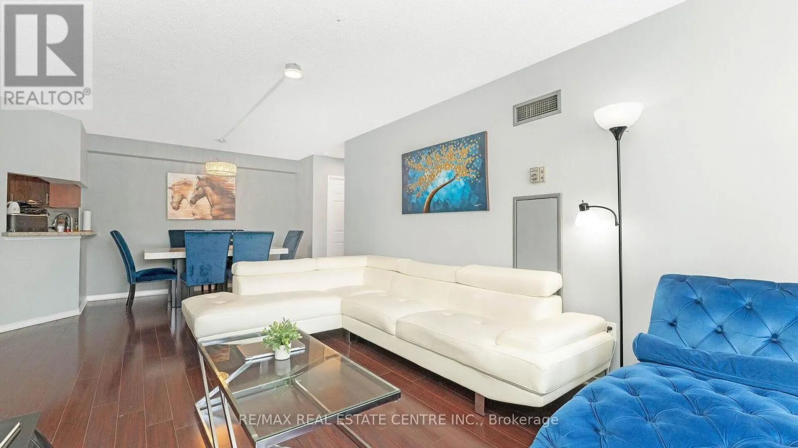 612 - 250 WEBB DRIVE