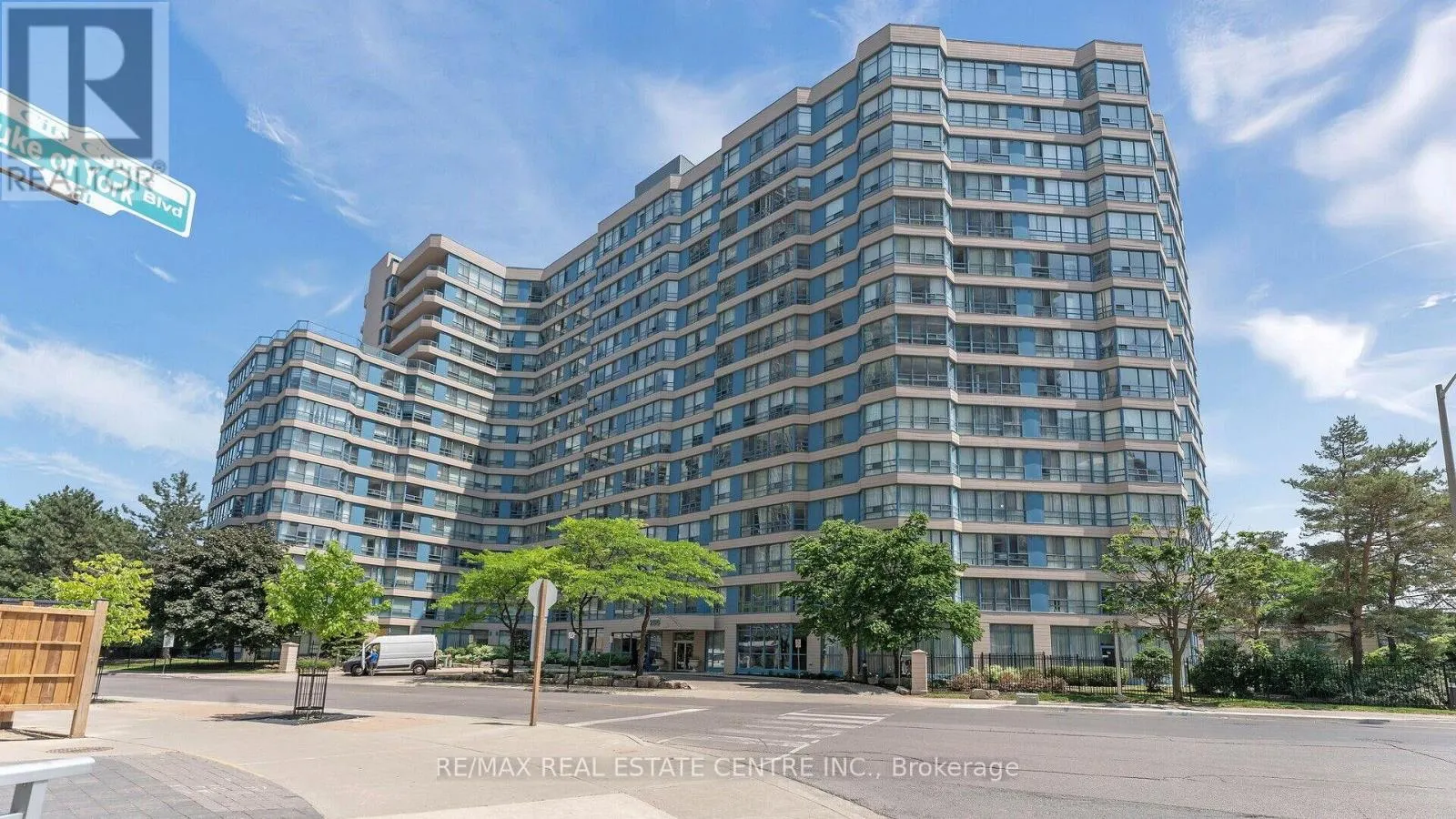 612 - 250 WEBB DRIVE