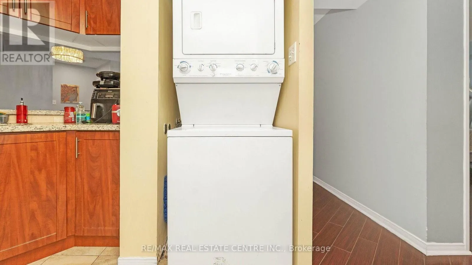 612 - 250 WEBB DRIVE