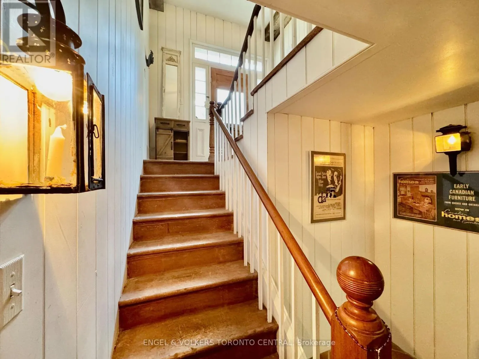 85 YORKLEIGH AVENUE