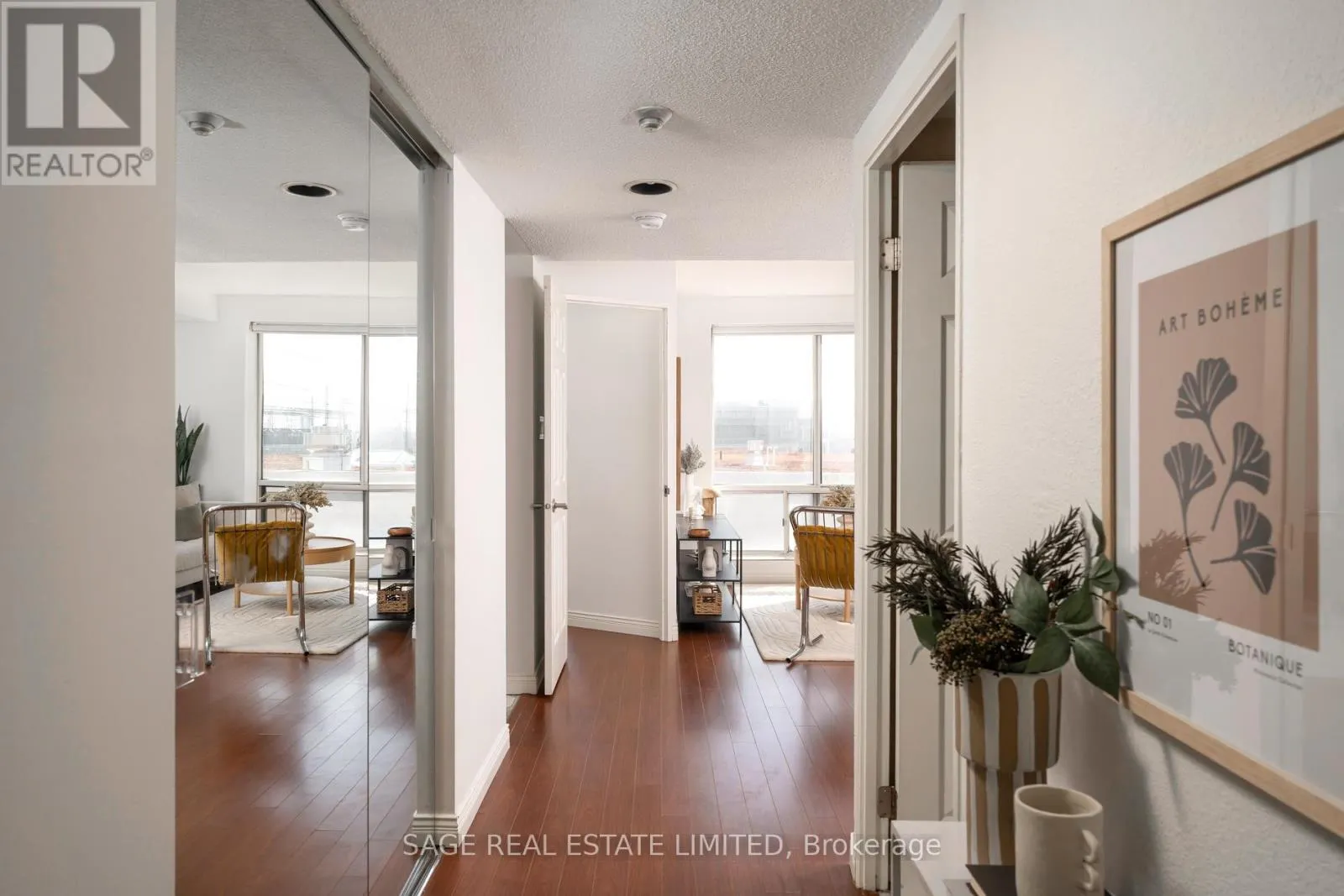 205 - 101 SUBWAY CRESCENT