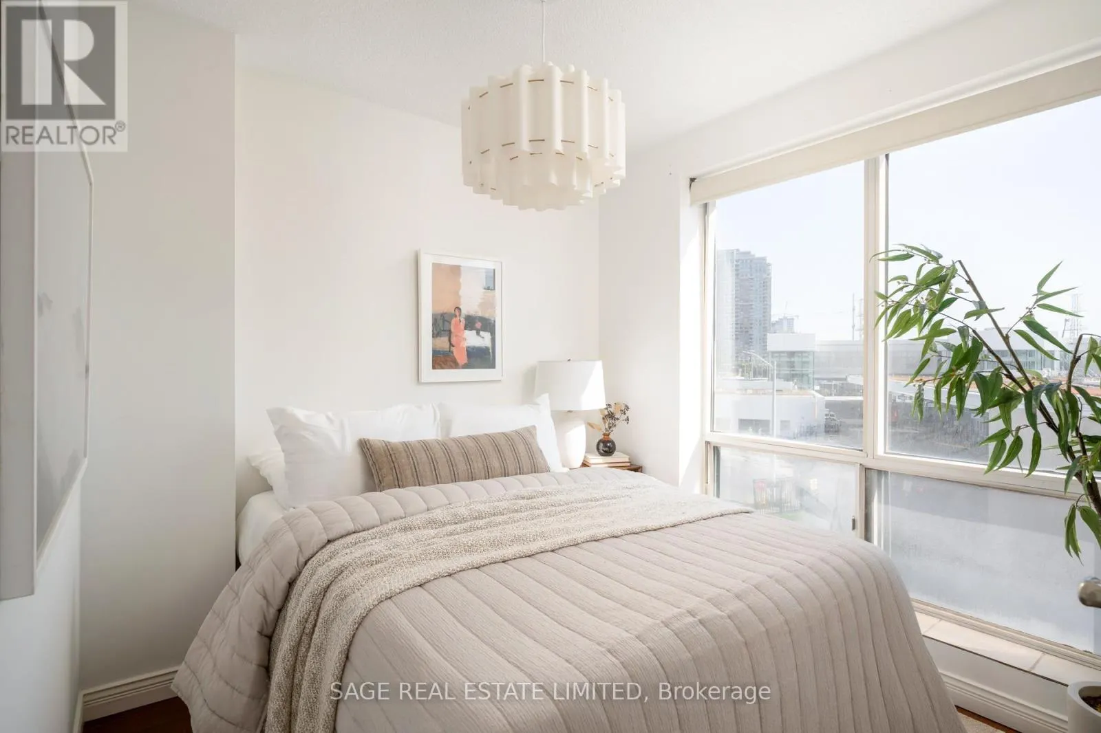 205 - 101 SUBWAY CRESCENT