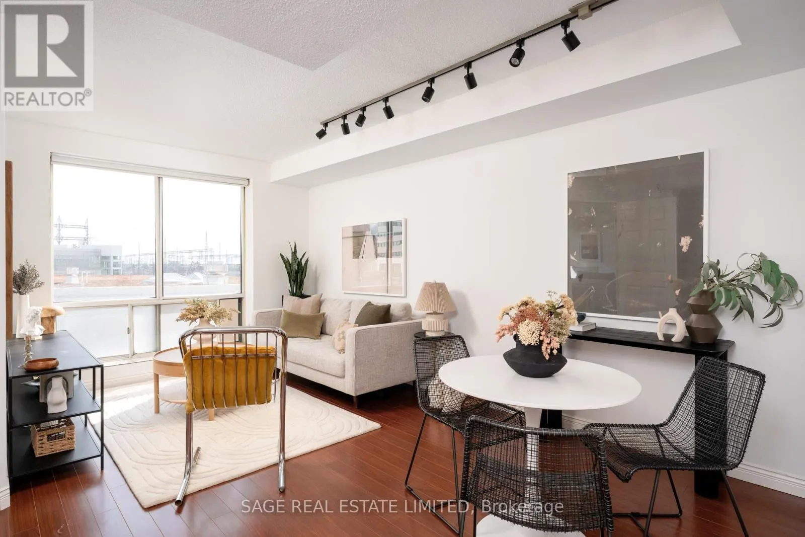 205 - 101 SUBWAY CRESCENT