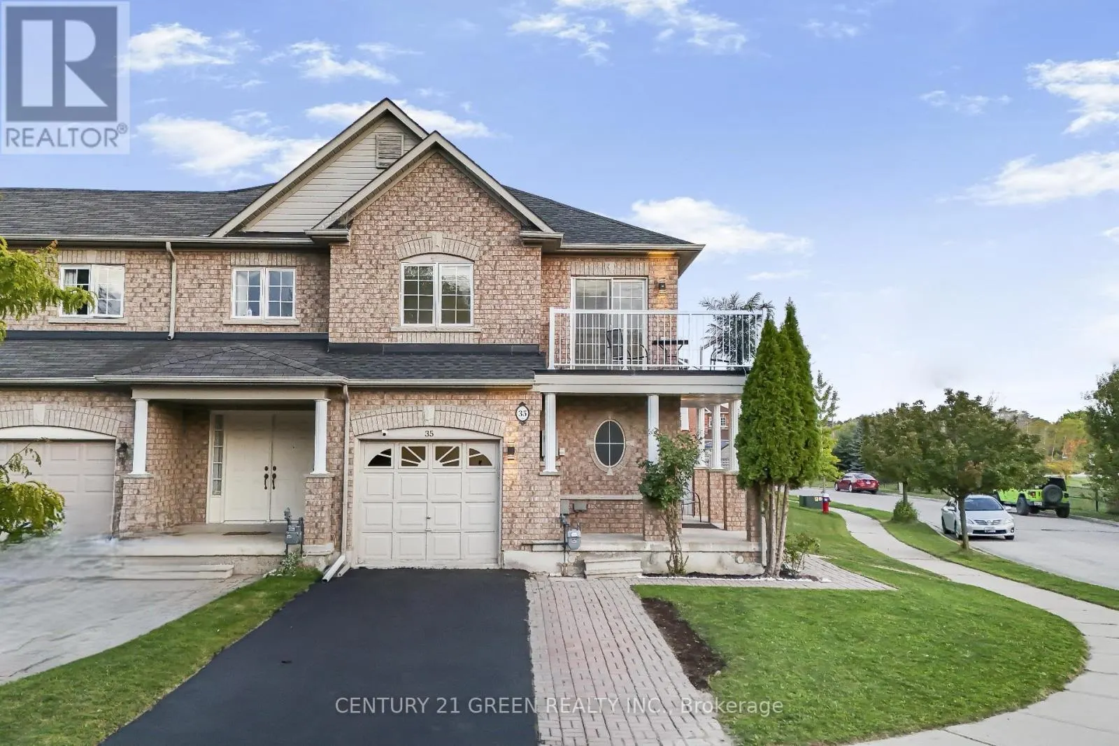 35 SAMANTHA CRESCENT