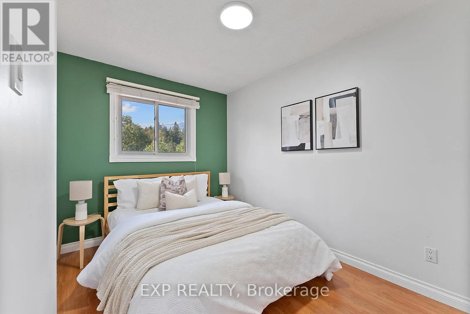 4056 LONGO CIRCLE