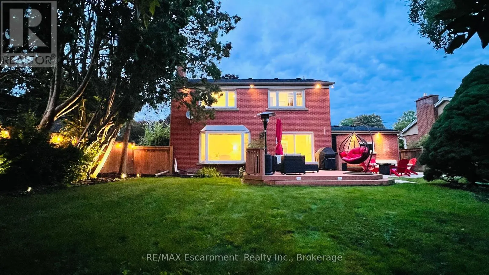 350 EAST SIDE CRESCENT