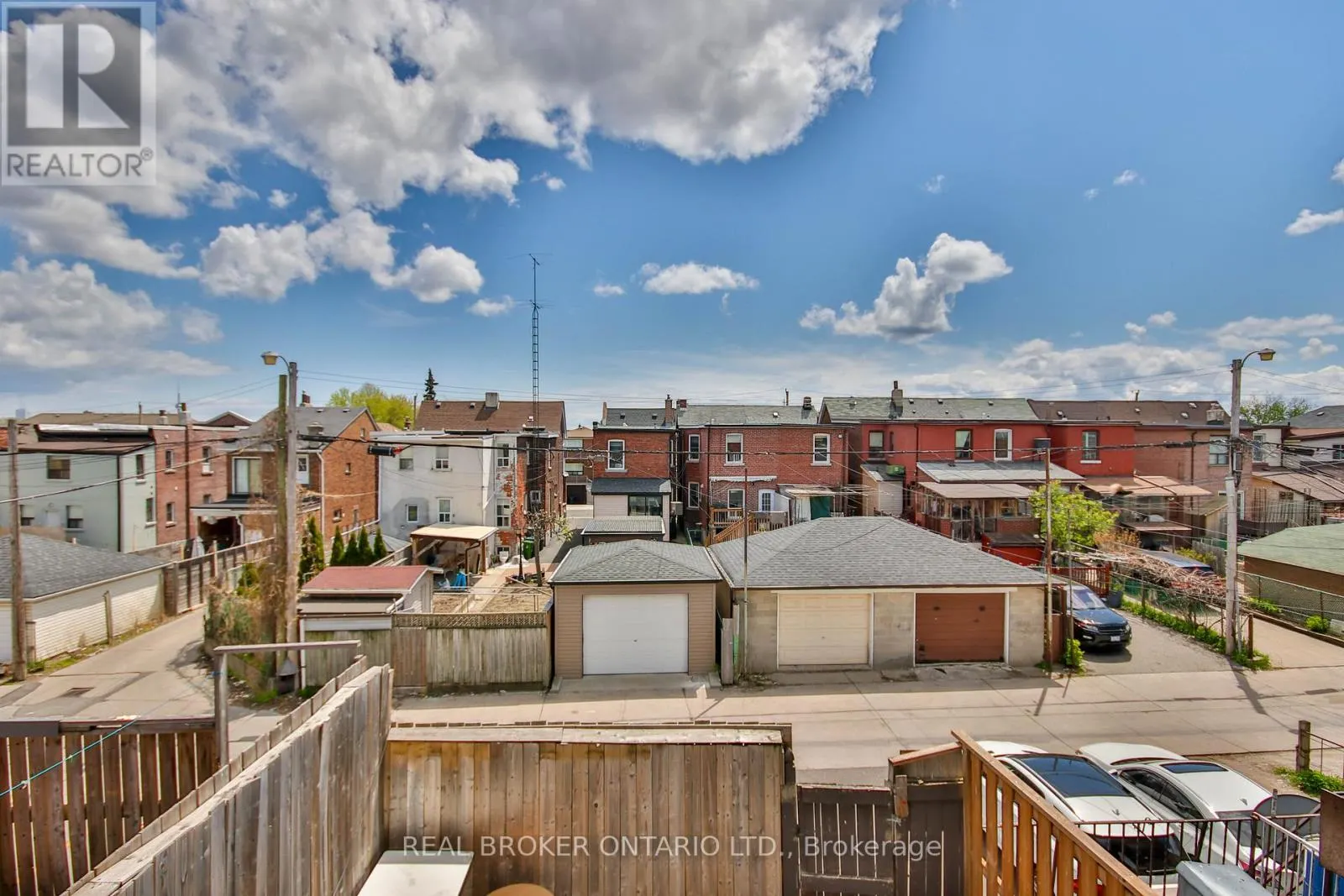 3 - 1191 ST CLAIR AVENUE W