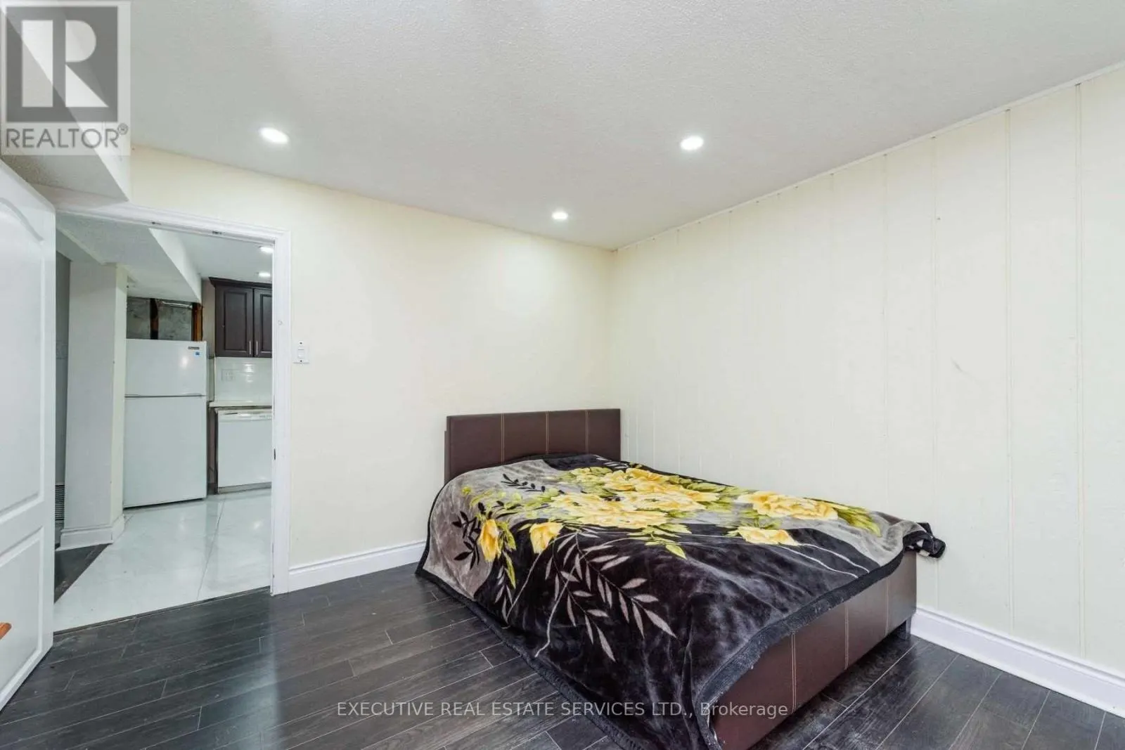 48 REYNIER DRIVE