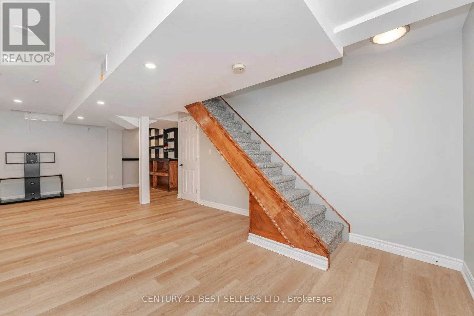 222 ANDREWS TRAIL