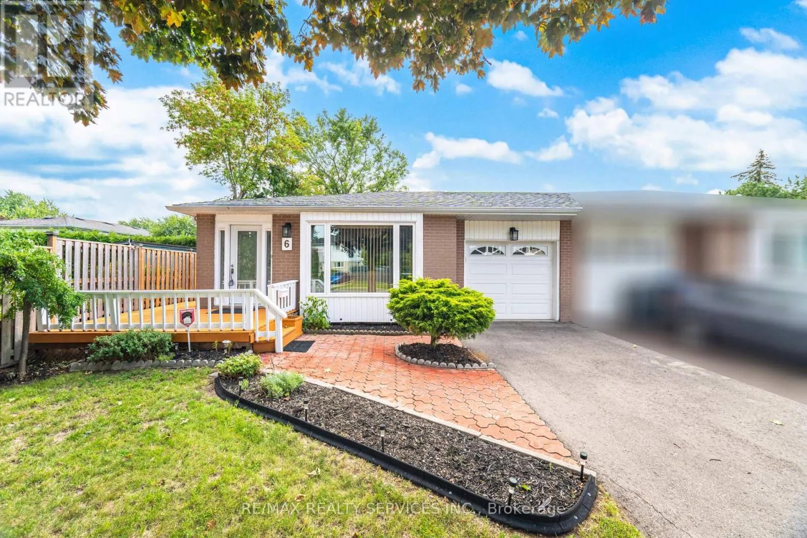 6 GLENMORE CRESCENT