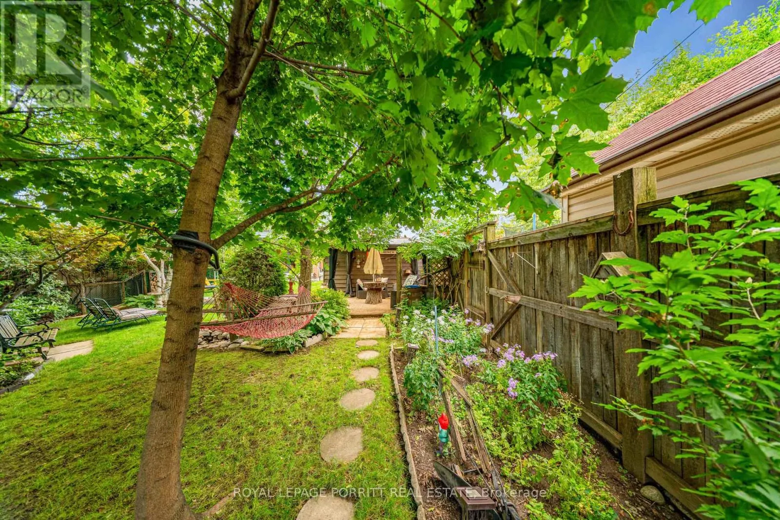 26 RICHLAND CRESCENT