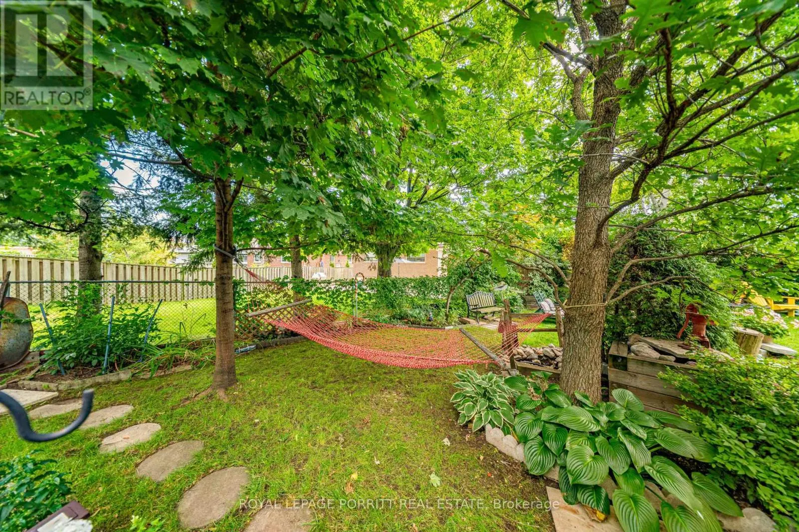 26 RICHLAND CRESCENT
