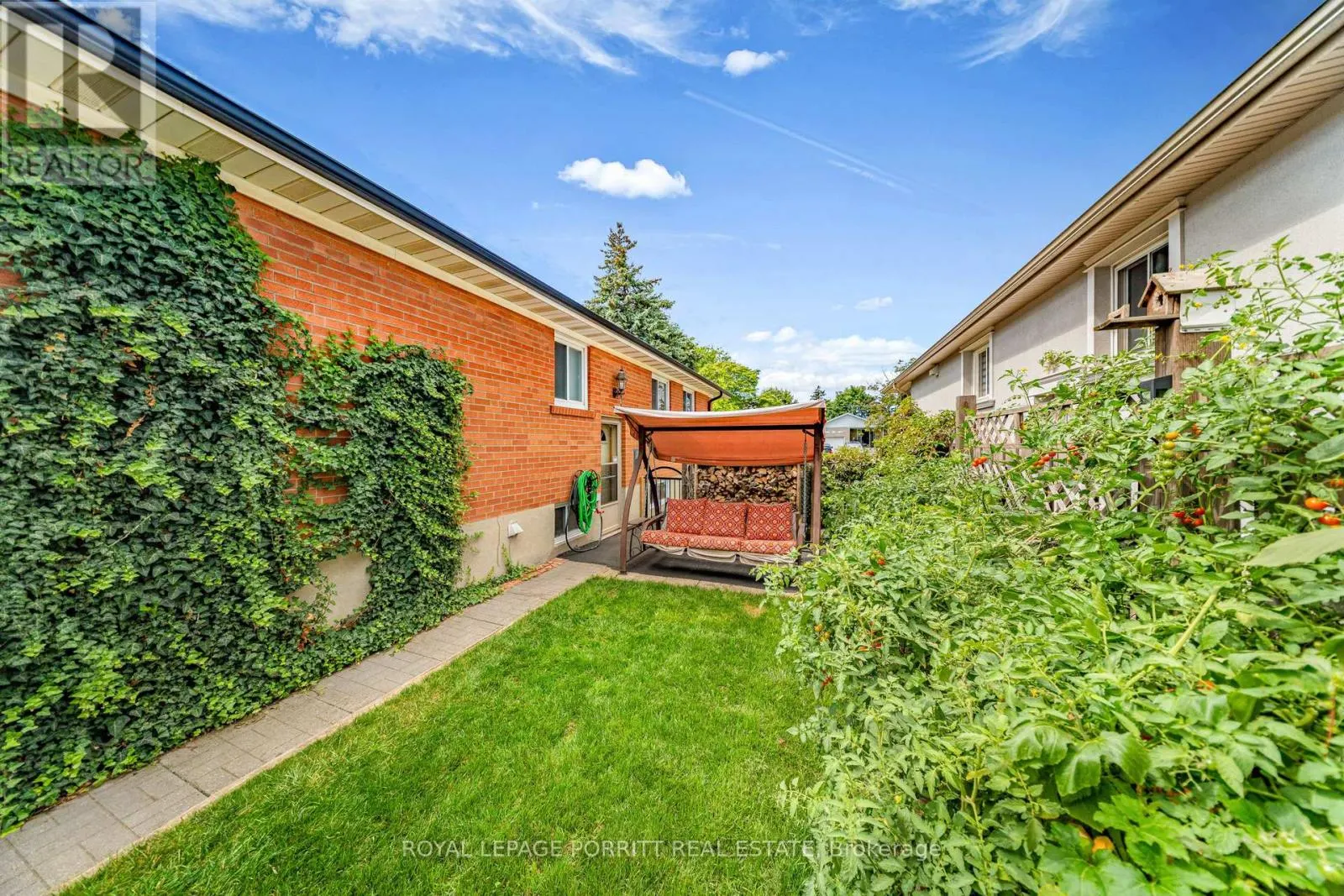 26 RICHLAND CRESCENT