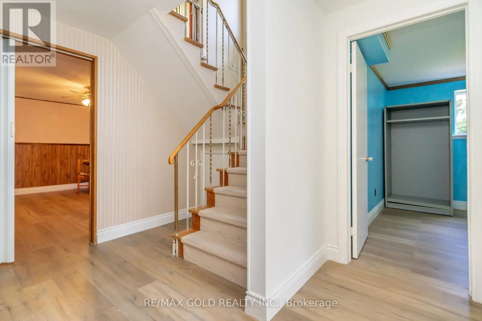 20 DUNSTER CRESCENT