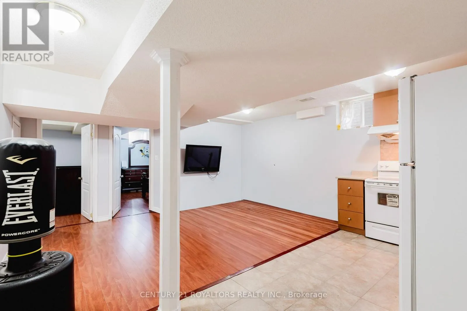 19 OXTAIL LANE