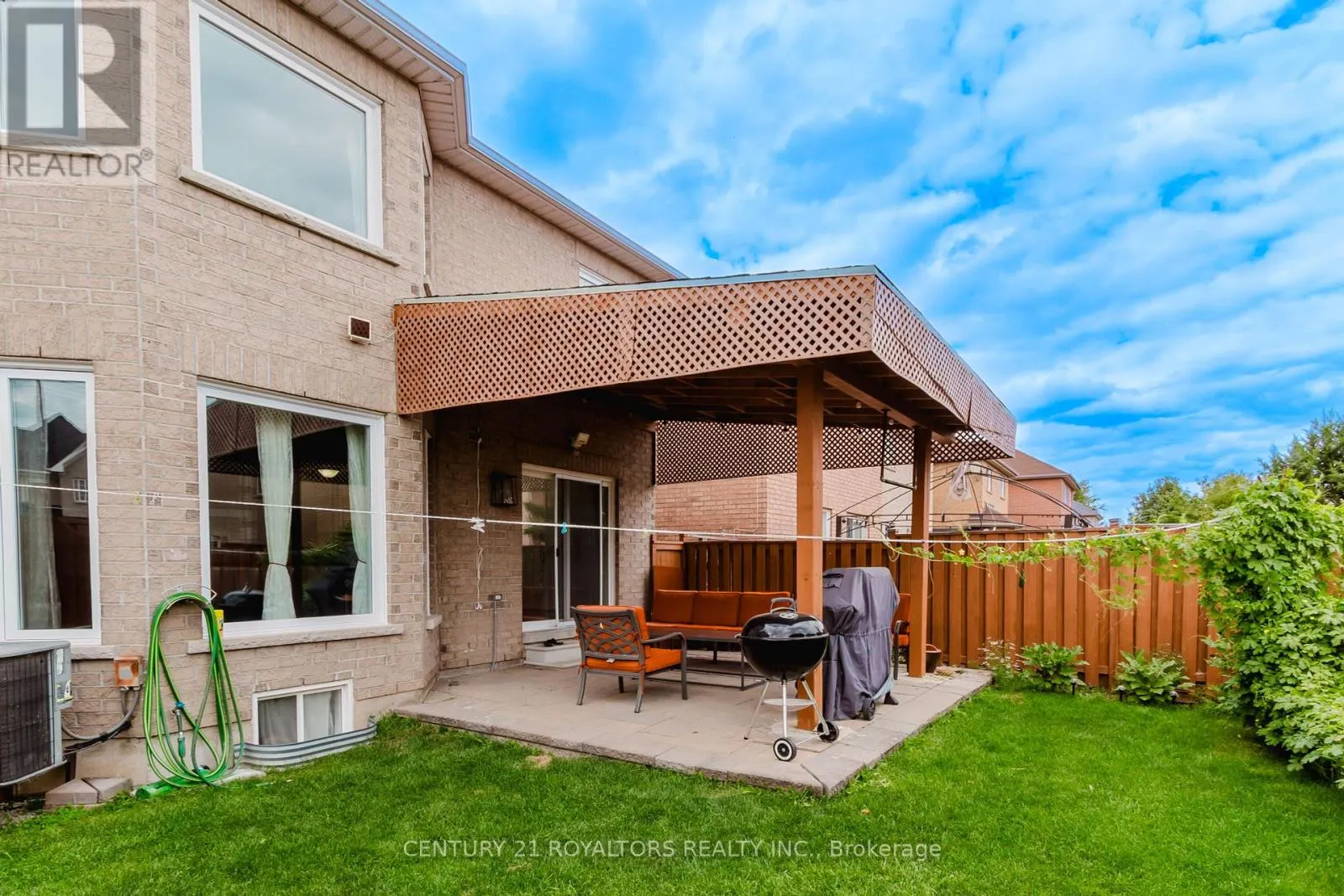 19 OXTAIL LANE