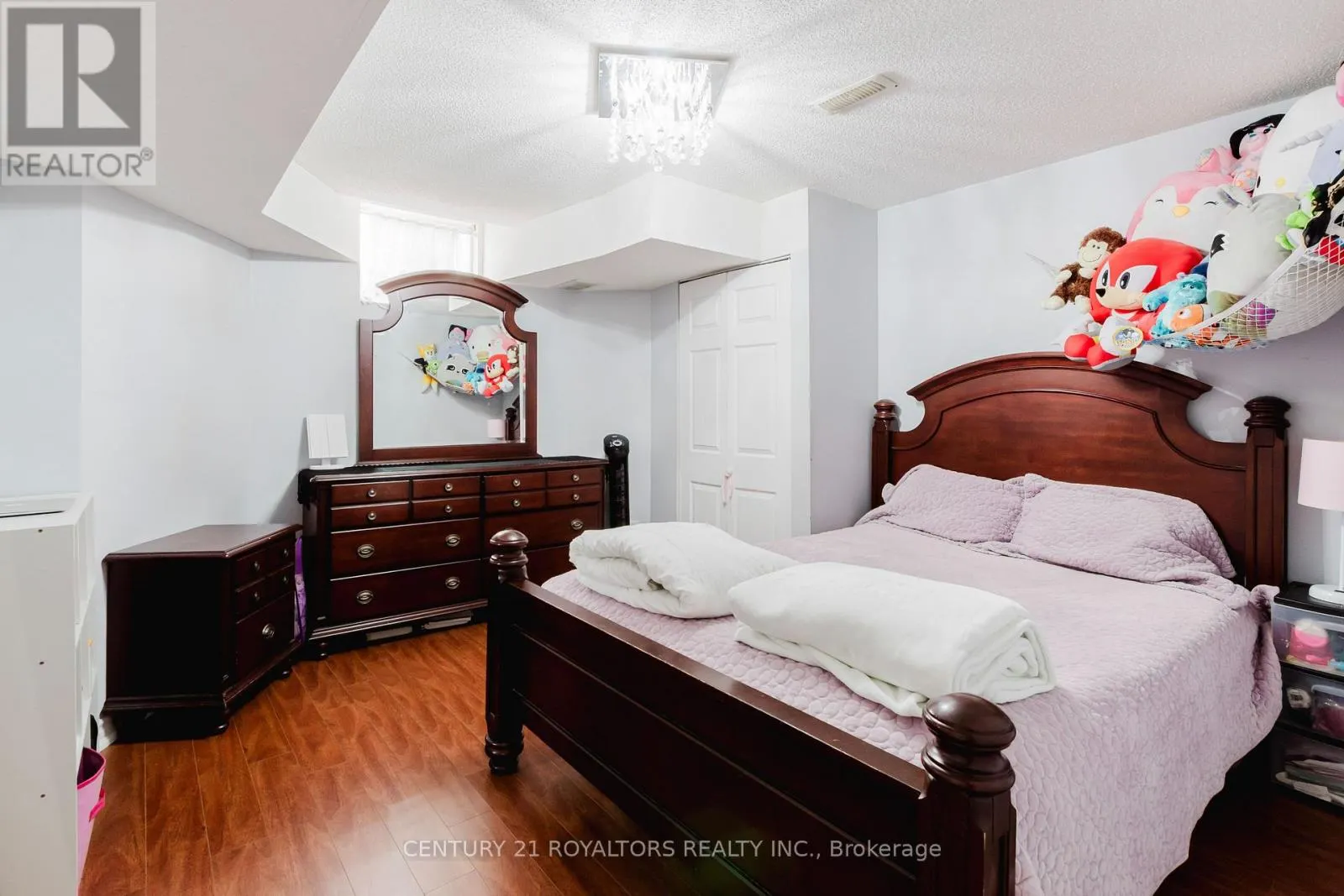 19 OXTAIL LANE