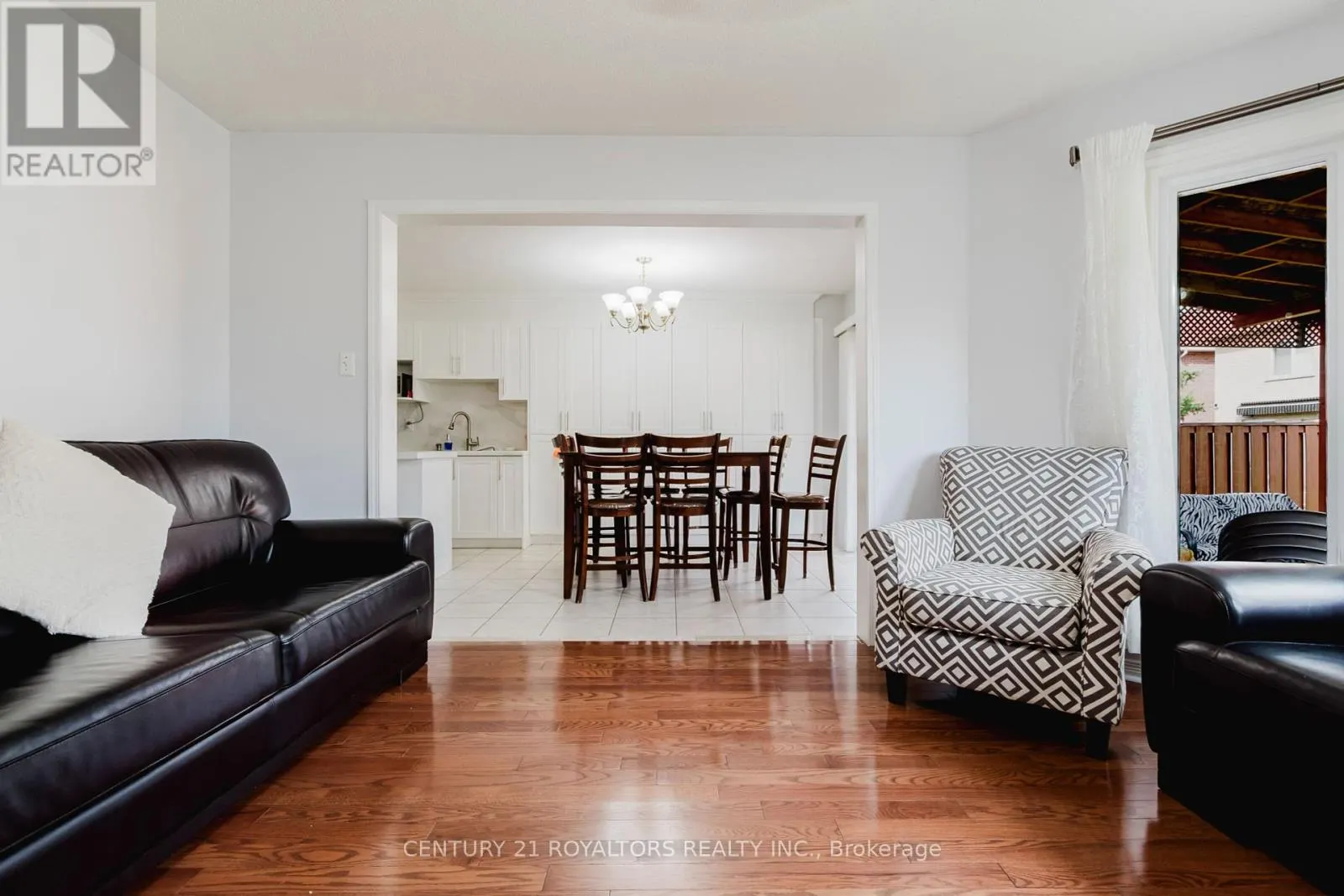 19 OXTAIL LANE