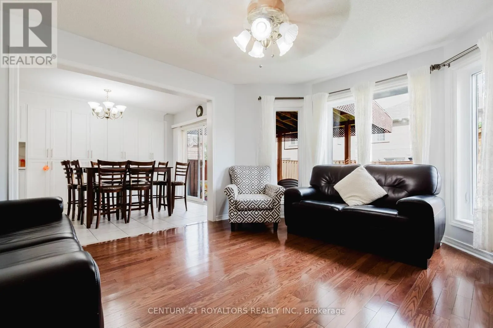 19 OXTAIL LANE
