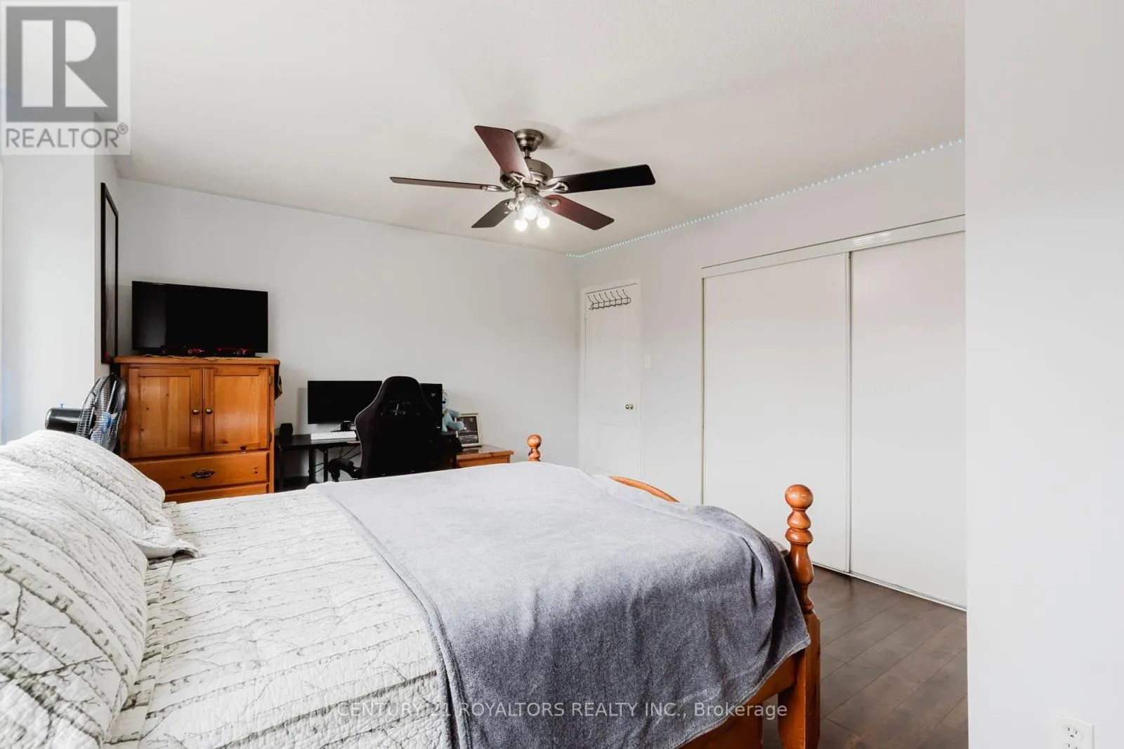 19 OXTAIL LANE