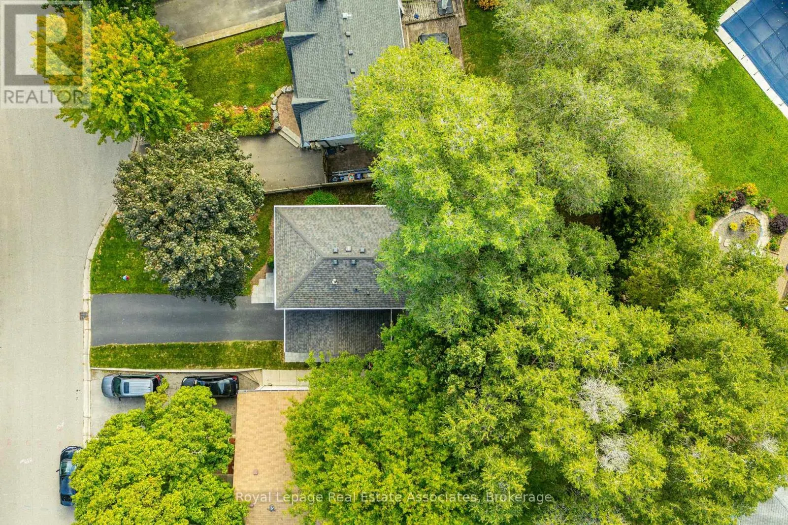 1274 RICHARDS CRESCENT