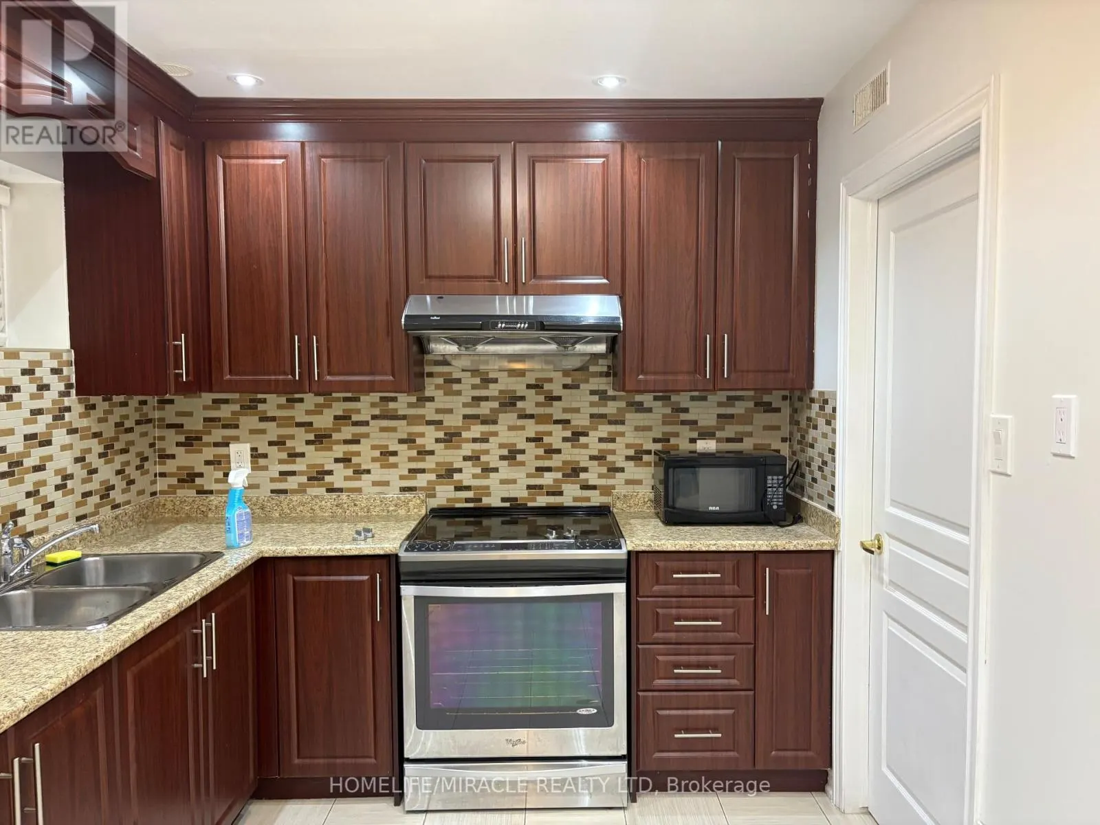 93 THORNBUSH BOULEVARD