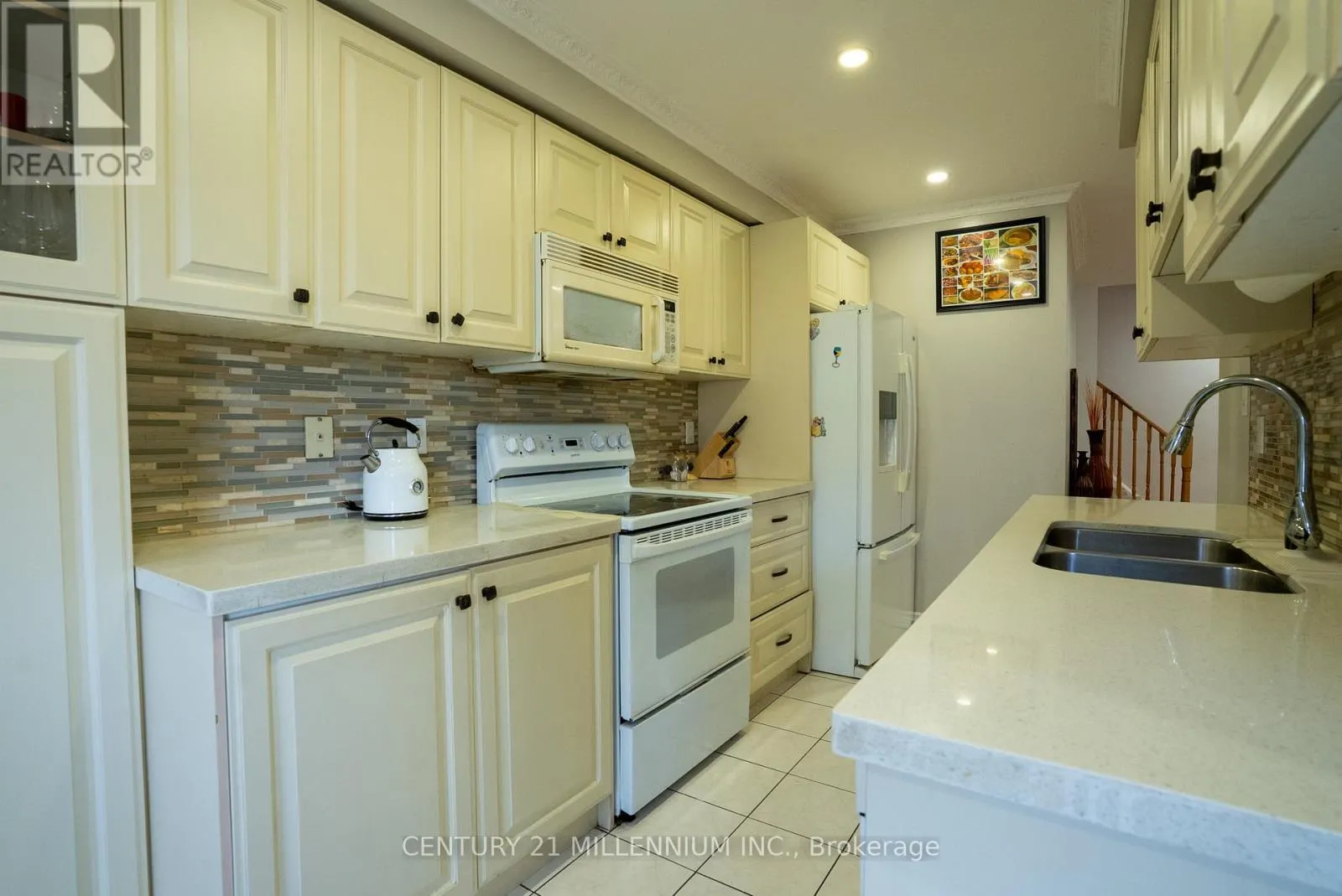 11 BLAIRWOOD COURT
