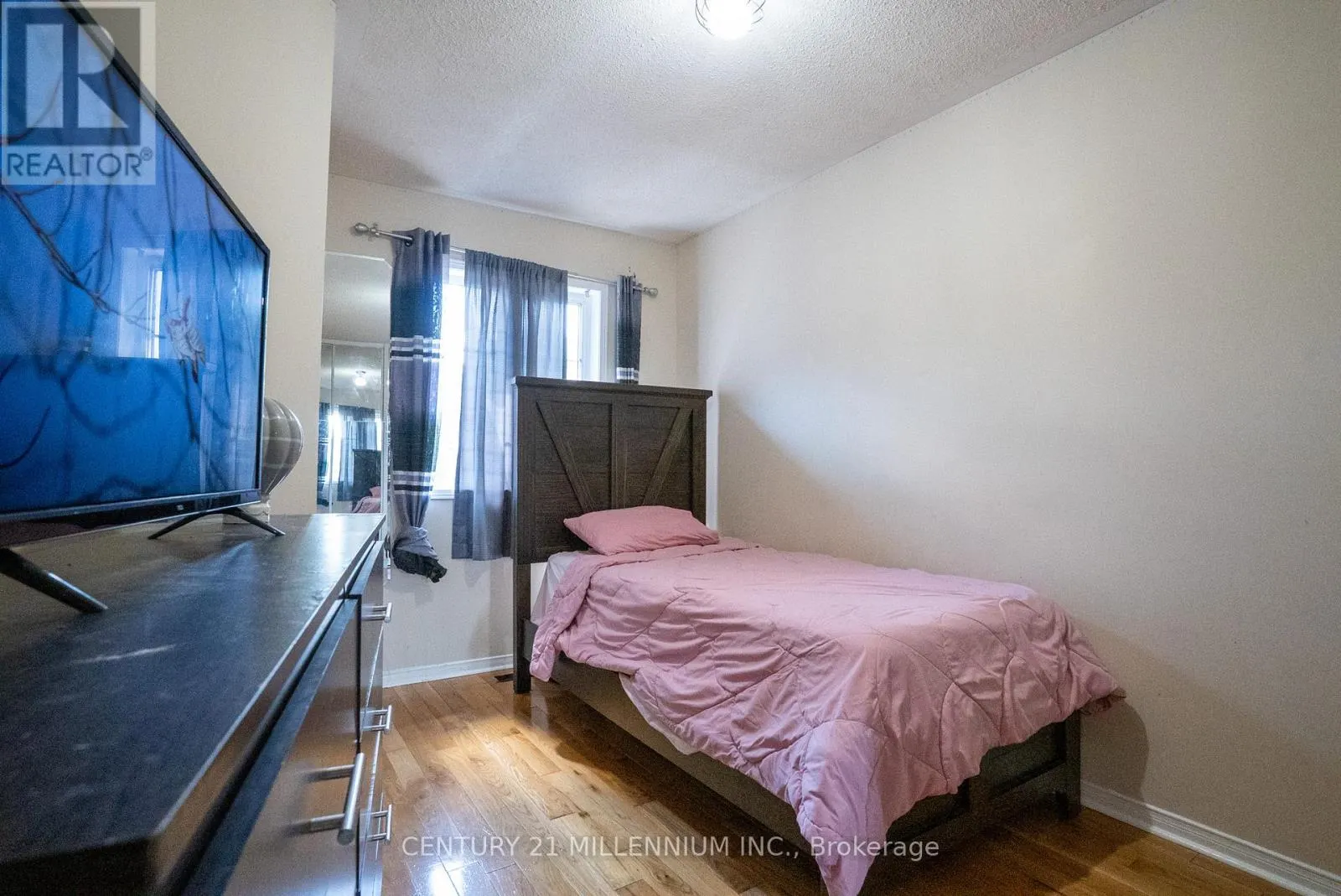 11 BLAIRWOOD COURT