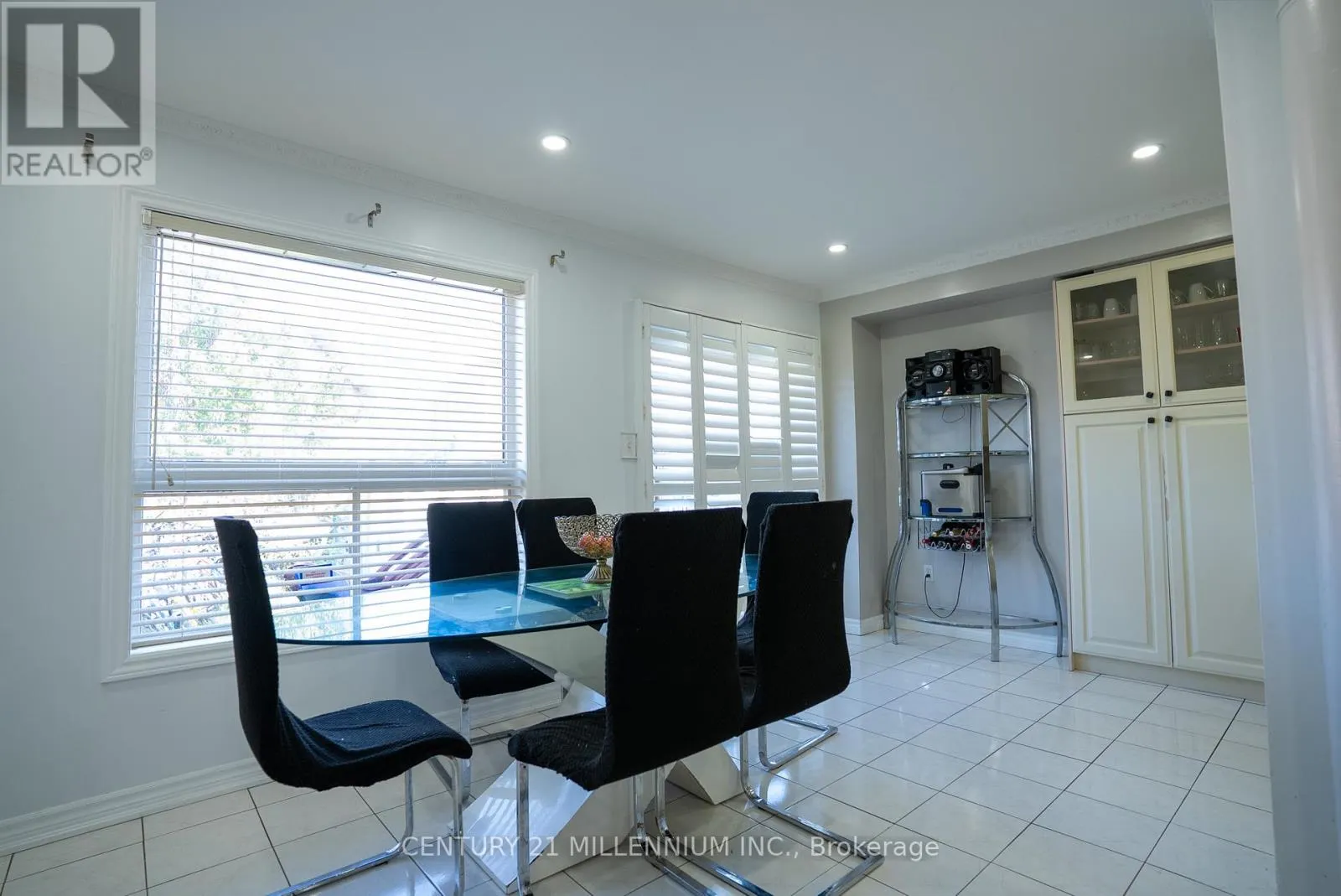 11 BLAIRWOOD COURT