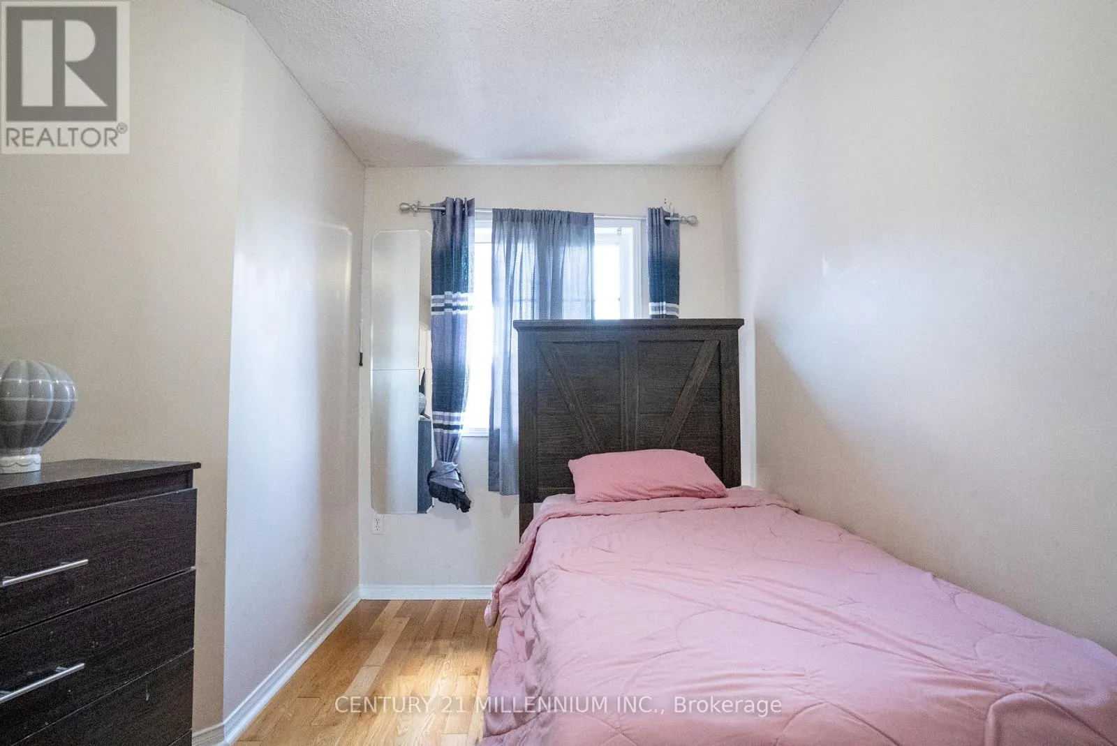 11 BLAIRWOOD COURT