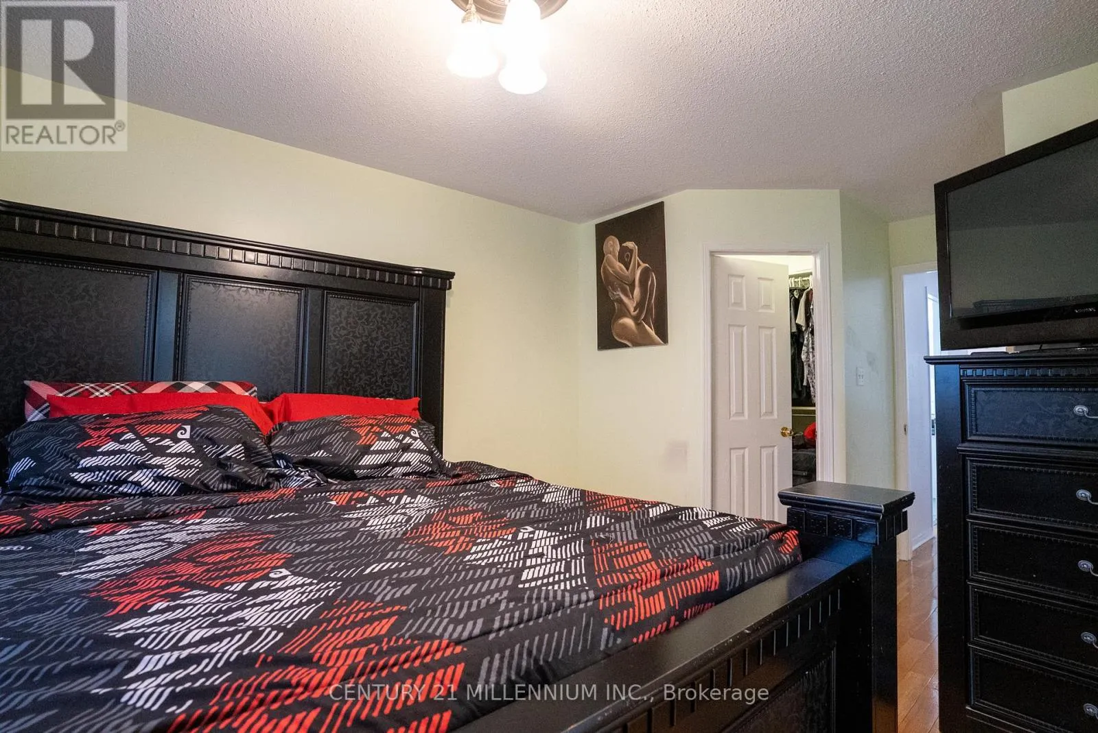 11 BLAIRWOOD COURT