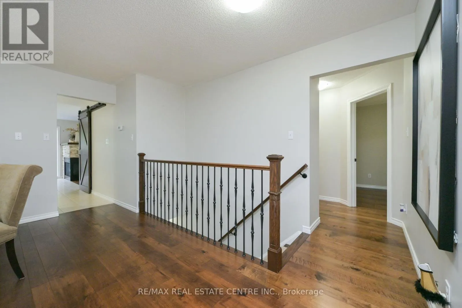 96 LAUCHLIN CRESCENT