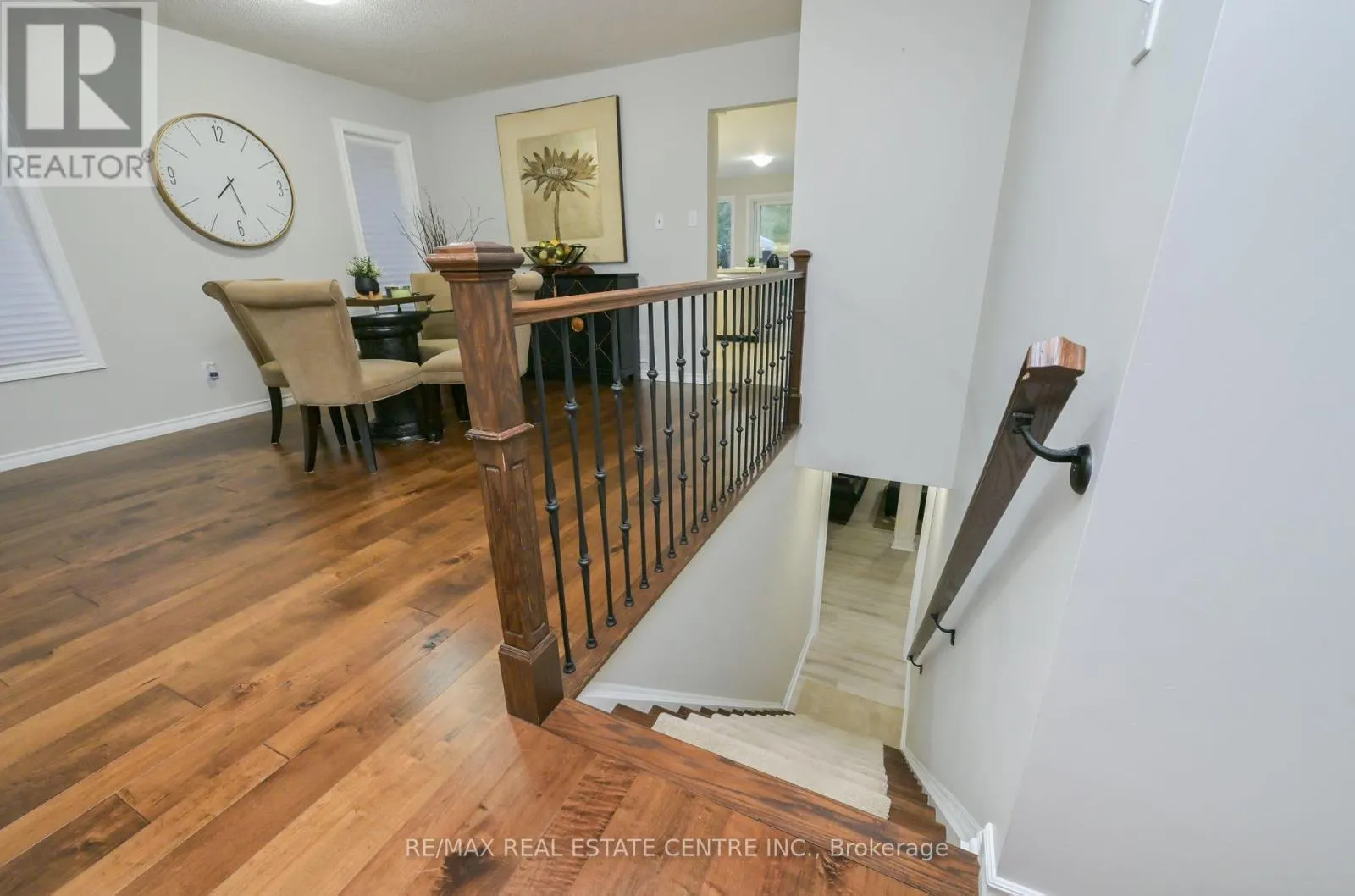 96 LAUCHLIN CRESCENT
