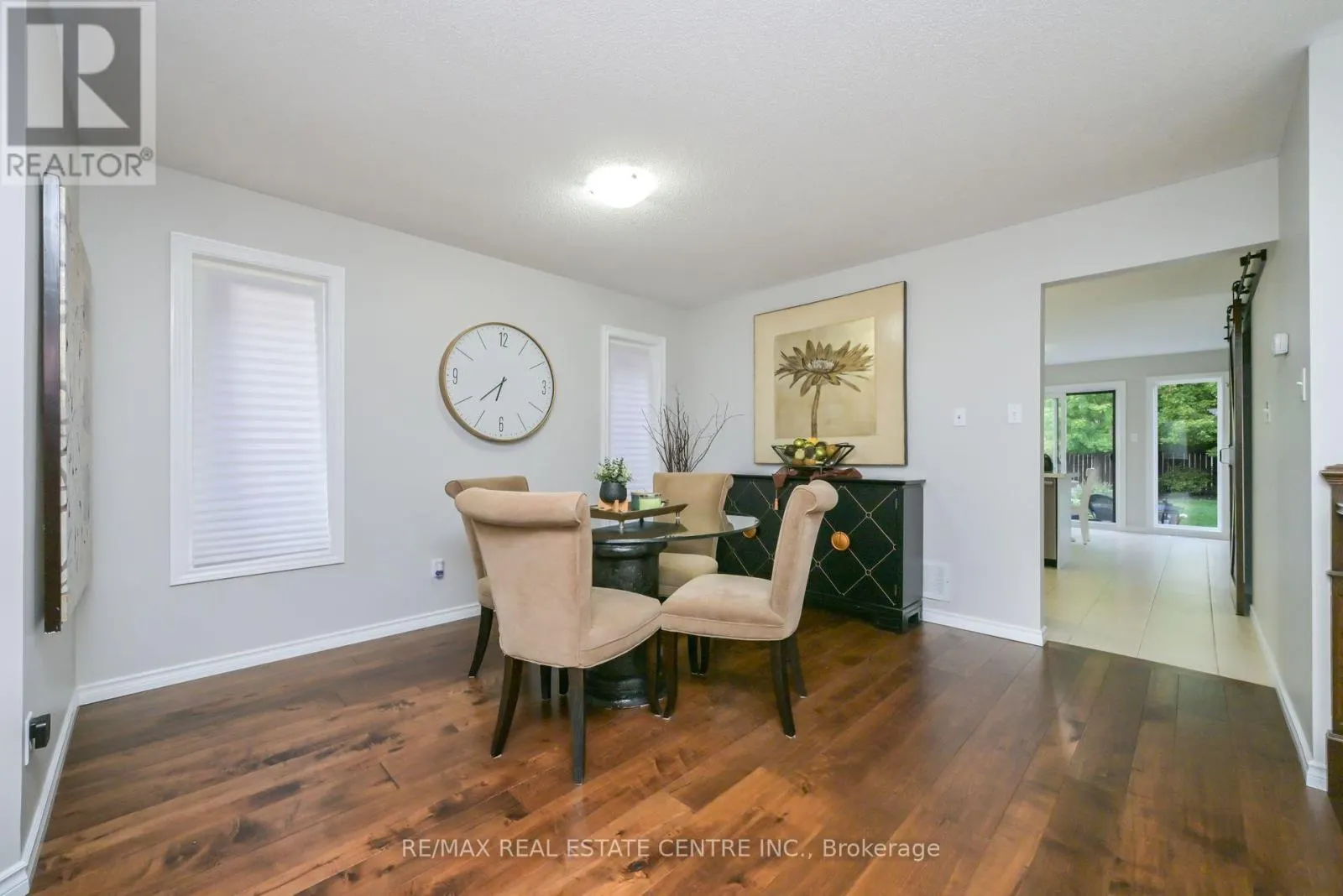 96 LAUCHLIN CRESCENT