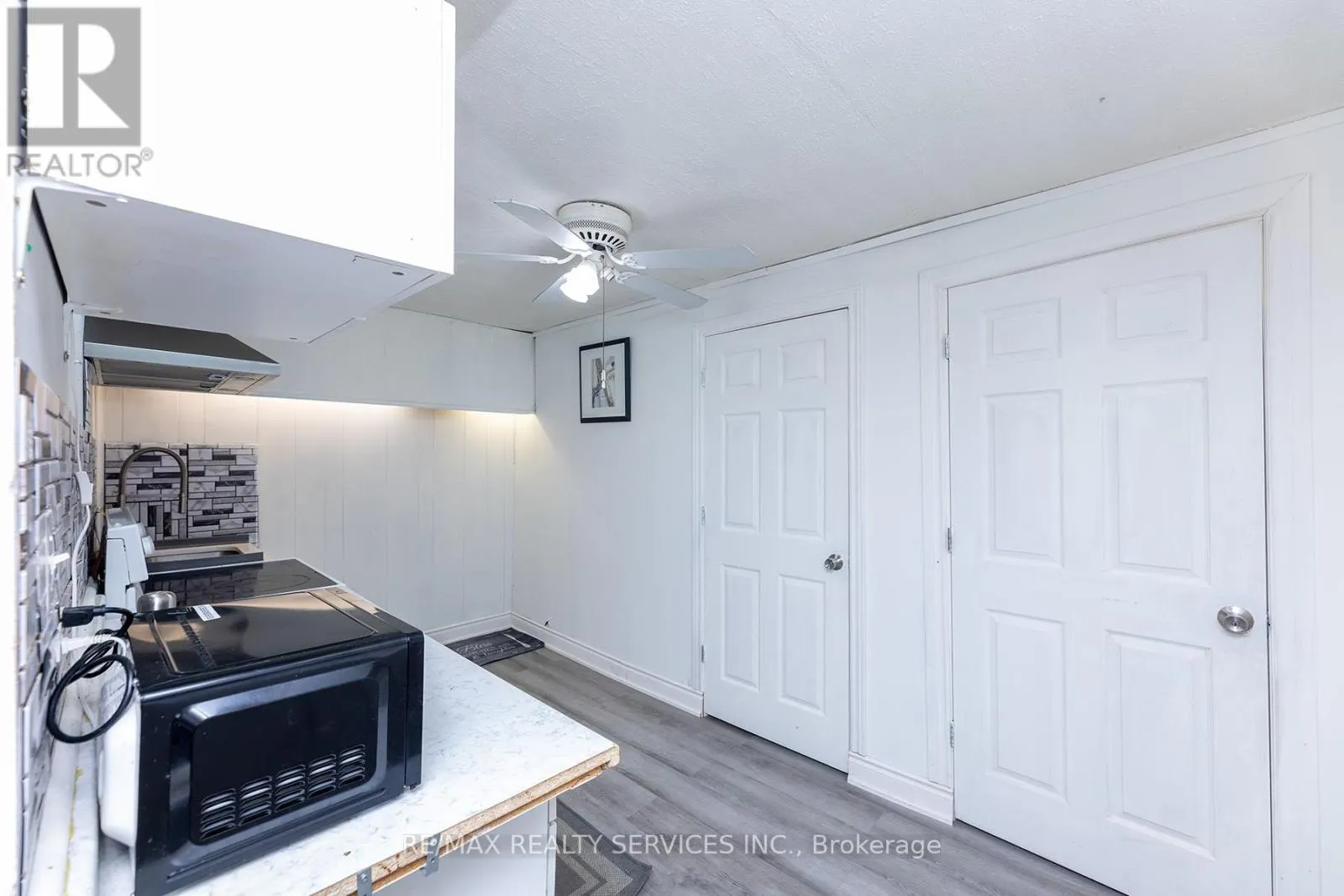 UNIT 3 - 1306 GUELPH LINE