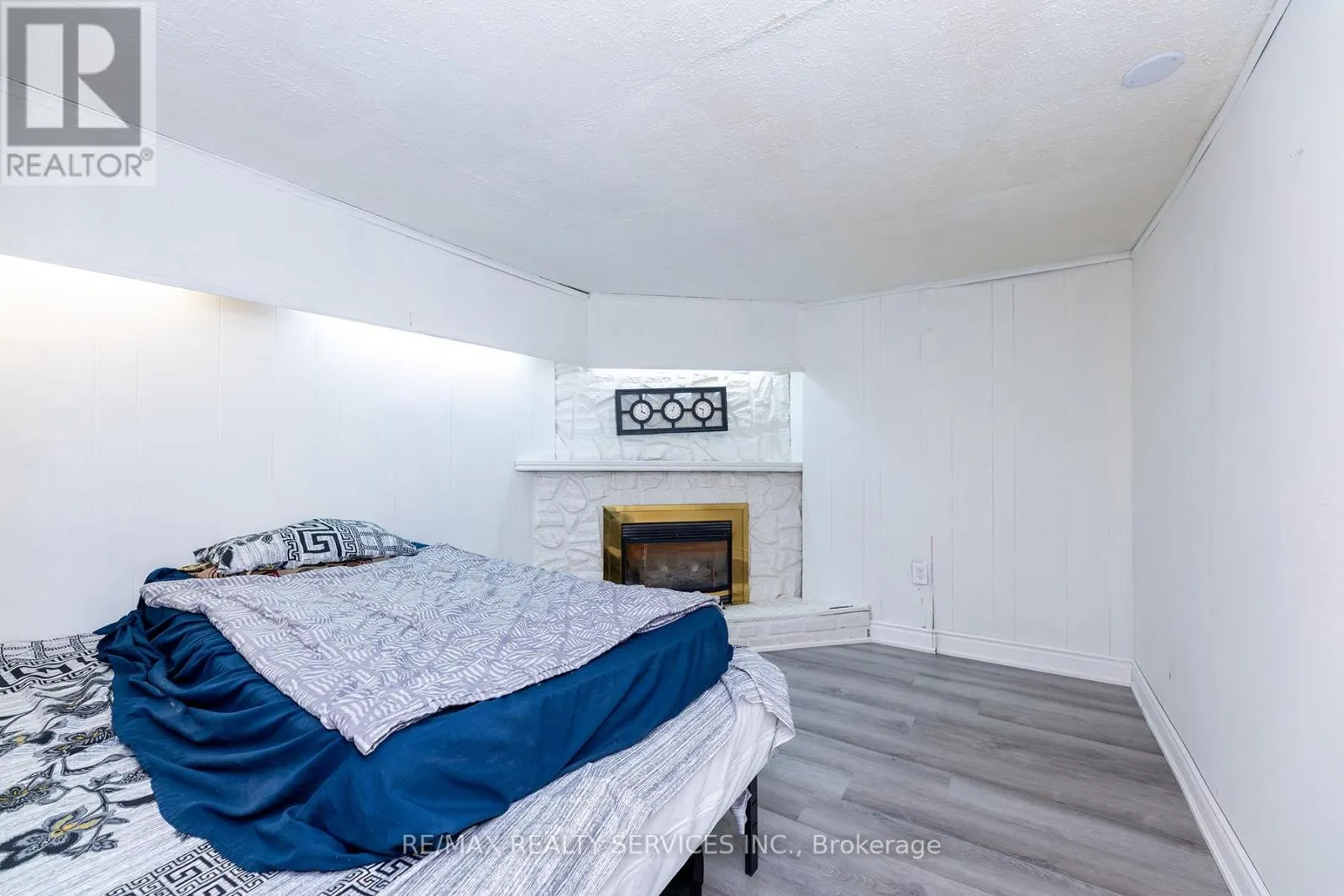 UNIT 3 - 1306 GUELPH LINE