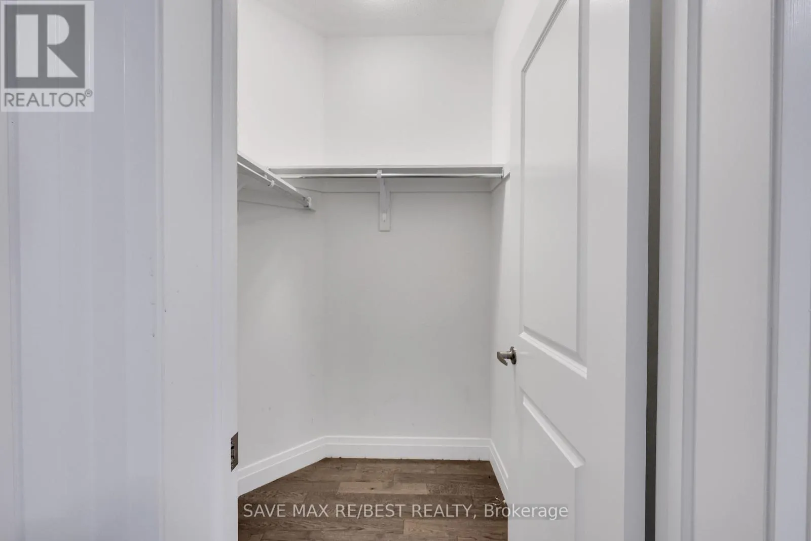 2536 LITTLEFIELD CRESCENT