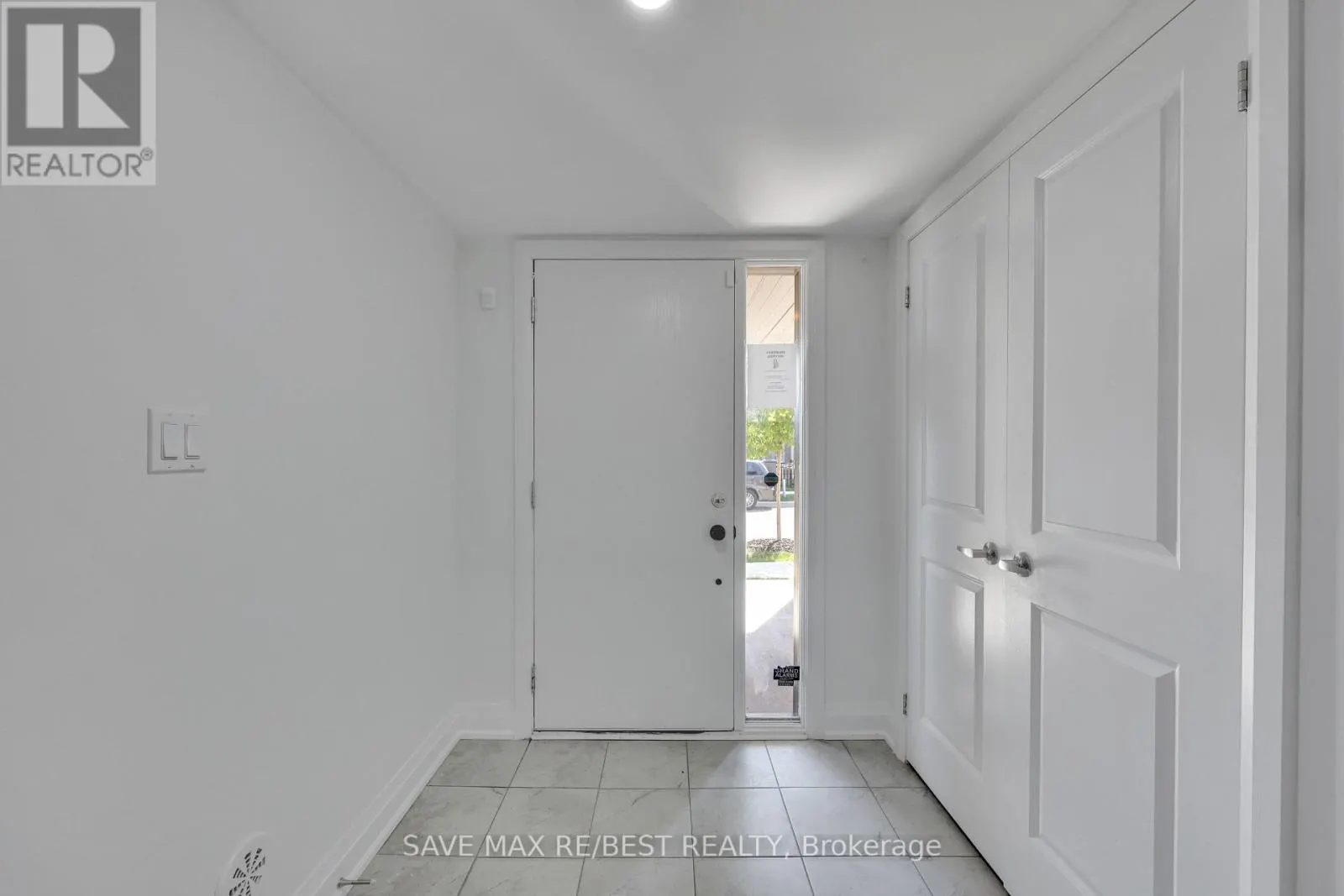 2536 LITTLEFIELD CRESCENT