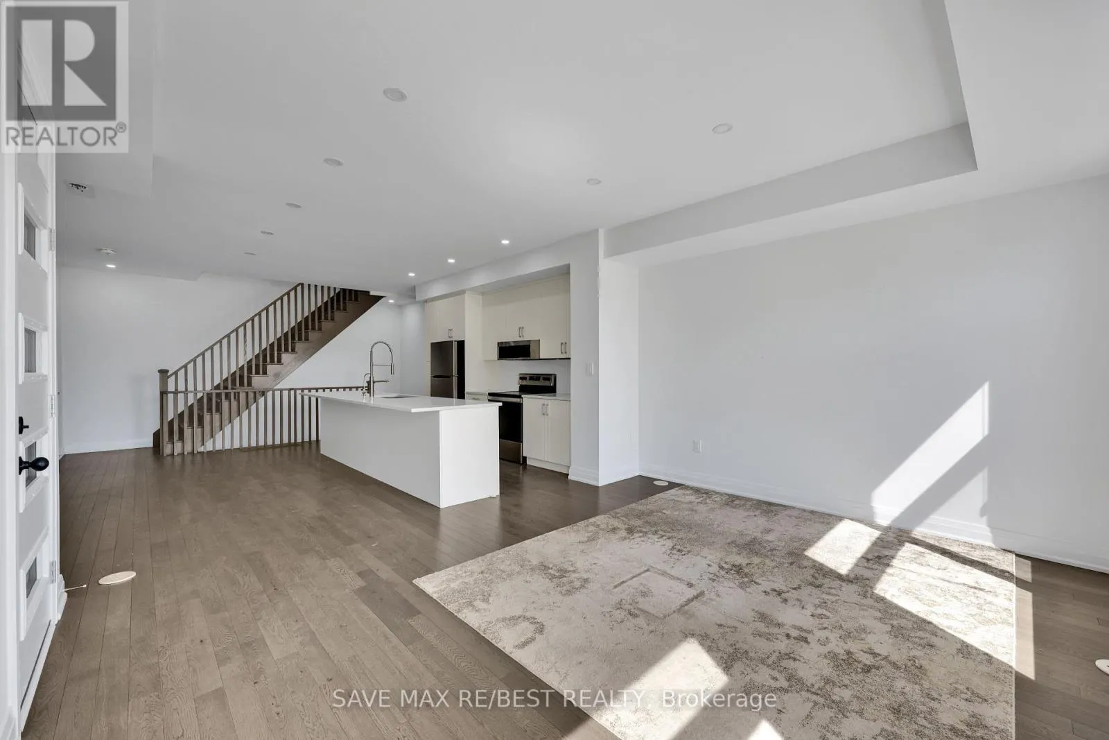 2536 LITTLEFIELD CRESCENT