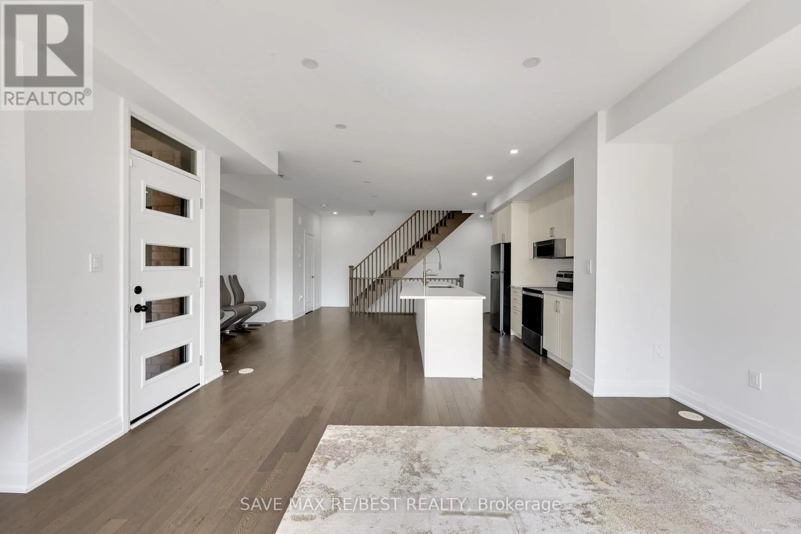 2536 LITTLEFIELD CRESCENT