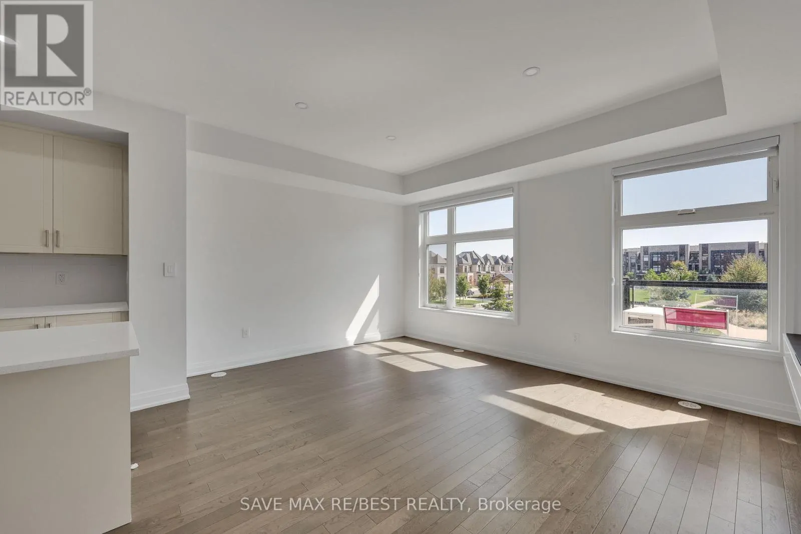 2536 LITTLEFIELD CRESCENT