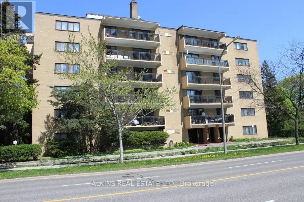 501 - 557 THE EAST MALL