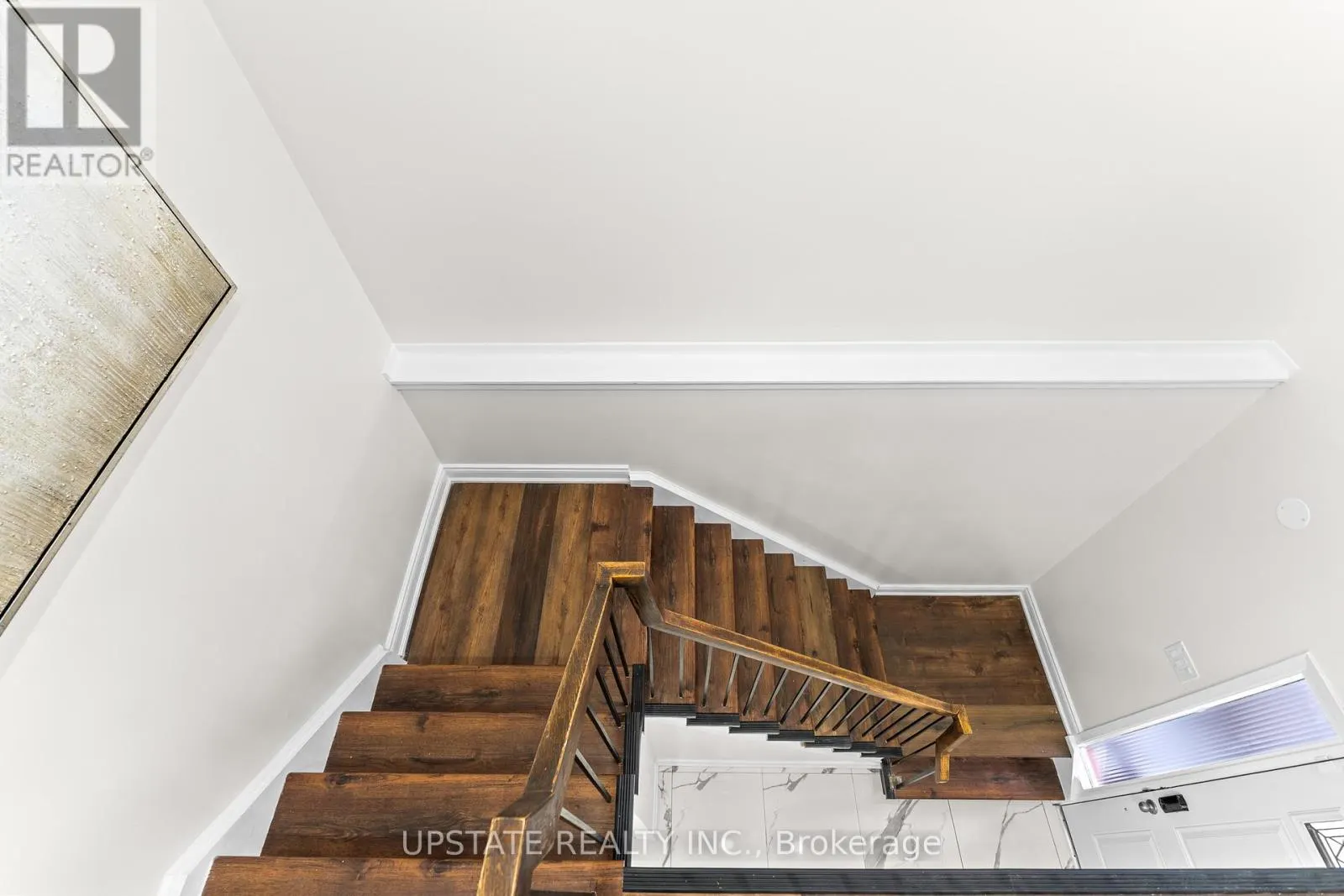 75 WINTERFOLD DRIVE