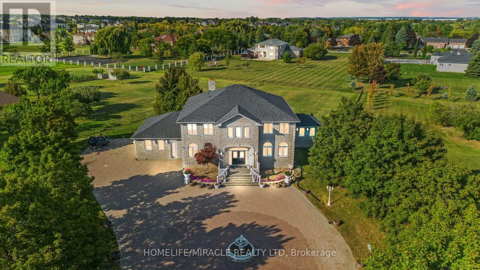 21 BOWMAN AVENUE